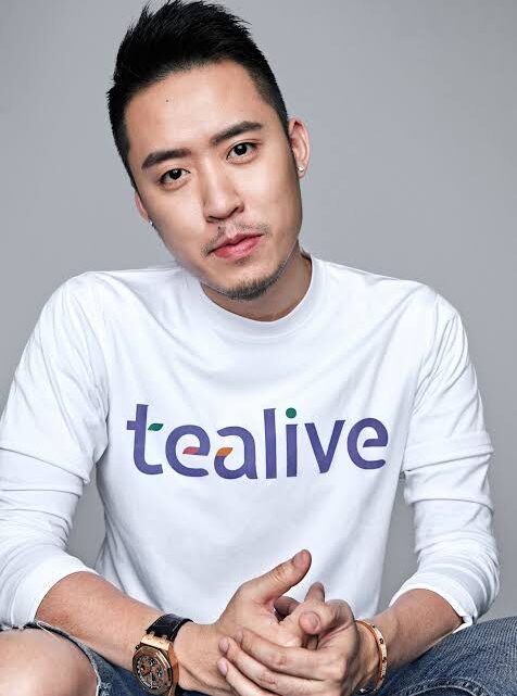 Bryan Loo Biography: Wife, Age, Net Worth, Children, Parents, Height, Awards Bryan Loo Biography: Wife, Age, Net Worth, Children, Parents, Height, Awards