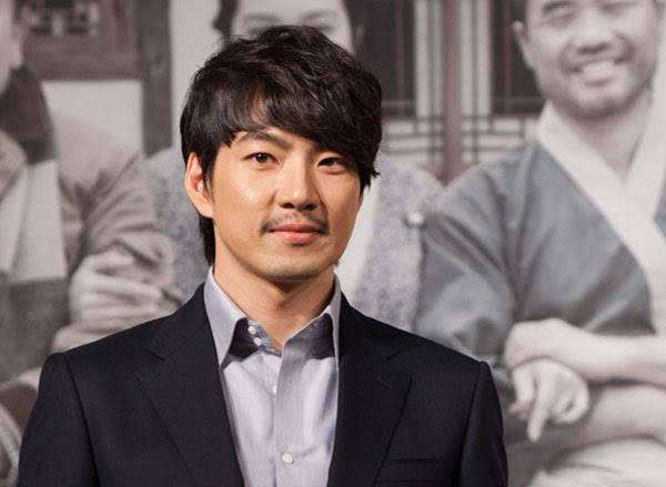 Song Il-kook Biography: Wife, Age, Children, Net Worth, Height, Dramas, Triplets, Awards Song Il-kook Biography: Wife, Age, Children, Net Worth, Height, Dramas, Triplets, Awards