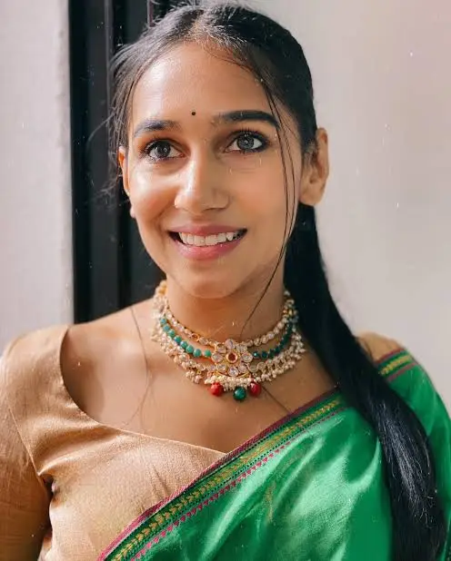 Yasmin Nadiah Biography: Age, Movies, Net Worth, Height, Boyfriend, Parents, Instagram