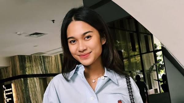 Pratama Arhan’s Wife, Nurul Azizah Rosiade Biography: Age, Net Worth, Height, Parents, Ethnicity, Instagram Pratama Arhan’s Wife, Nurul Azizah Rosiade Biography: Age, Net Worth, Height, Parents, Ethnicity, Instagram