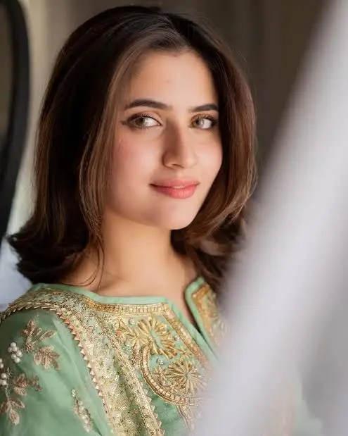 Ducky Bhai’s Wife, Aroob Jatoi Biography: Age, Net Worth, Height, YouTube, Parents, Family