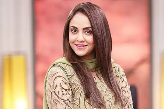 Nadia Khan Biography: Shows, Age, Husband, Net Worth, Height, Parents, Children, YouTube