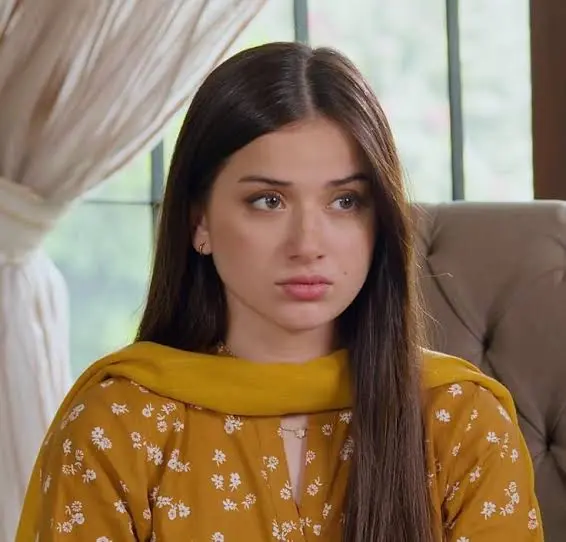 Aena Khan Biography: Movies, TV Shows, Husband, Instagram, Age, Net Worth, Parents, Height