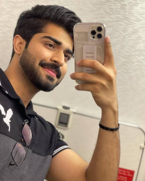 Affan Malik Biography: Age, Net Worth, Parents, Wife, Wikipedia, Career, YouTube, Instagram Affan Malik Biography: Age, Net Worth, Parents, Wife, Wikipedia, Career, YouTube, Instagram