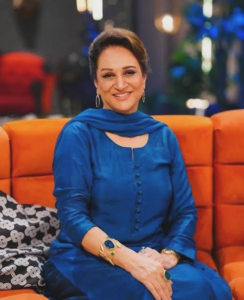 Bushra Ansari Biography: Age, Husband, Net Worth, Height, Daughters, Career, Awards, Comedy Bushra Ansari Biography: Age, Husband, Net Worth, Height, Daughters, Career, Awards, Comedy