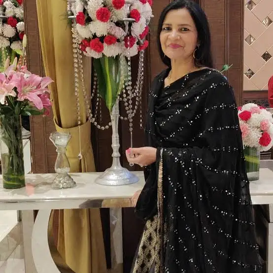 Dimple Malhan Biography: Age, Husband, Children, Net Worth, Height, YouTube, Instagram