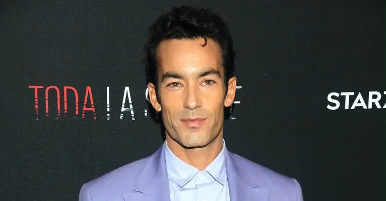 Aarón Díaz Biography: Age, Net Worth, Movies, TV Shows, Wife, Children, Songs, Family