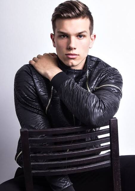Nemanja Čalić Biography: Wife, Age, Height, Net Worth, Parents, Instagram, Cosplay Nemanja Čalić Biography: Wife, Age, Height, Net Worth, Parents, Instagram, Cosplay