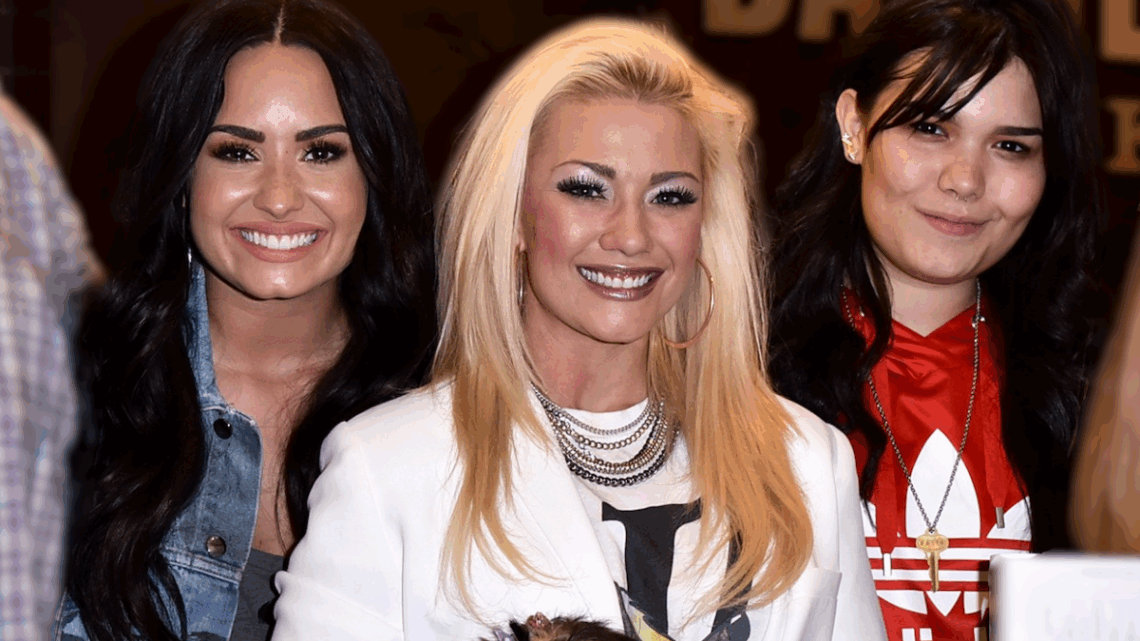 Demi Lovato’s Sister, Amber Smith Biography: Age, Sister, Height, Net Worth, Family Demi Lovato’s Sister, Amber Smith Biography: Age, Sister, Height, Net Worth, Family
