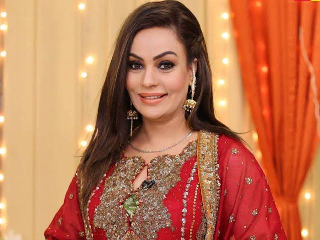 Sadia Imam Biography: Age, Husband, Children, Net Worth, Height, Drama Serials, Awards Sadia Imam Biography: Age, Husband, Children, Net Worth, Height, Drama Serials, Awards