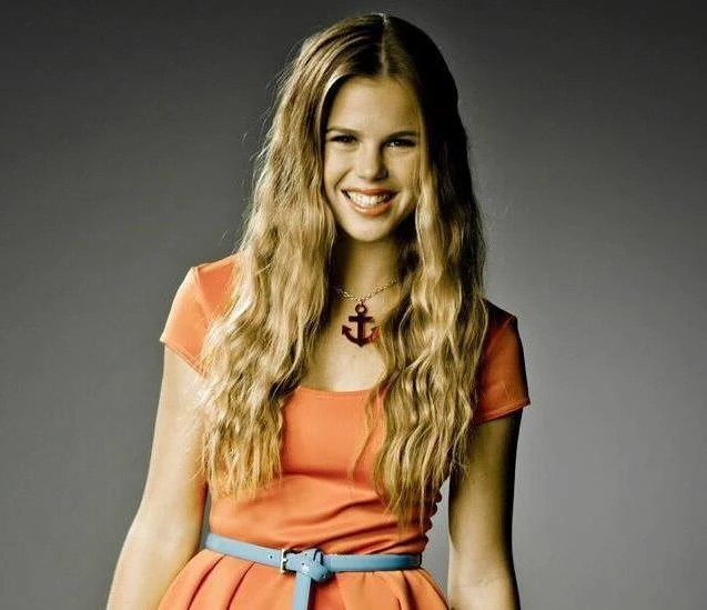 Cassie Henderson Biography: Age, Songs, Net Worth, Height, Parents, Albums, Career Cassie Henderson Biography: Age, Songs, Net Worth, Height, Parents, Albums, Career
