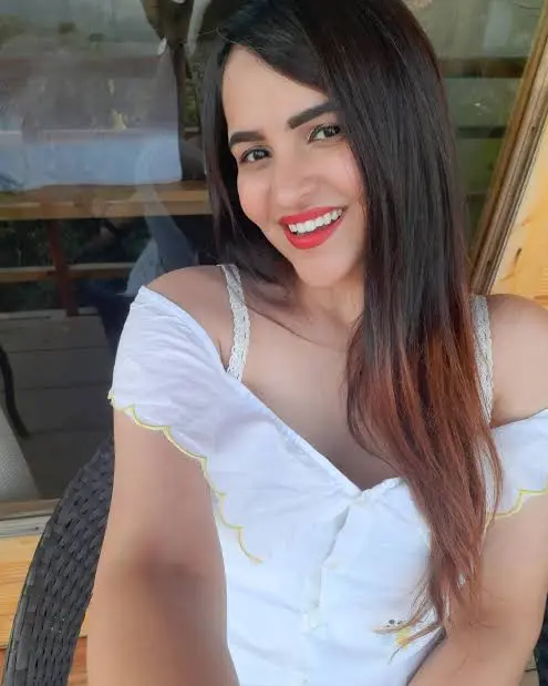 Prerna Malhan Biography: Net Worth, YouTube, Age, Parents, Siblings, Husband, Children, Instagram