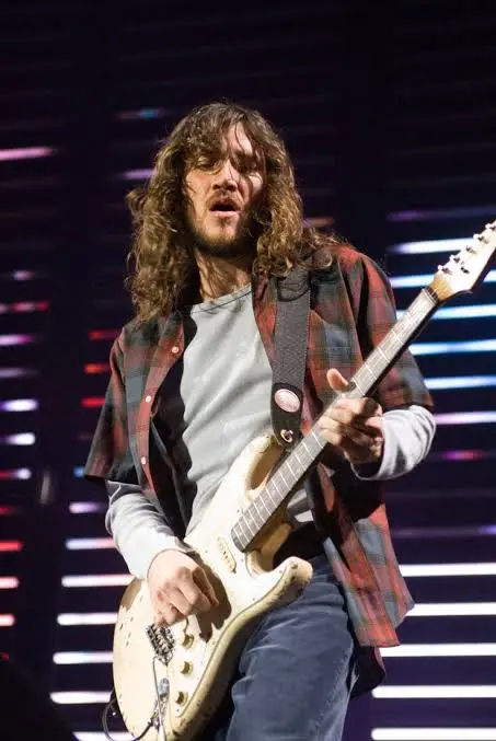 John Frusciante Biography: Wife, Age, Band, Net Worth, Albums, Height, Solo Career
