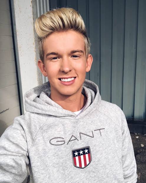 Pontus Rasmusson Biography: Age, Girlfriend, Net Worth, Songs, Albums, Height, Parents, YouTube Pontus Rasmusson Biography: Age, Girlfriend, Net Worth, Songs, Albums, Height, Parents, YouTube