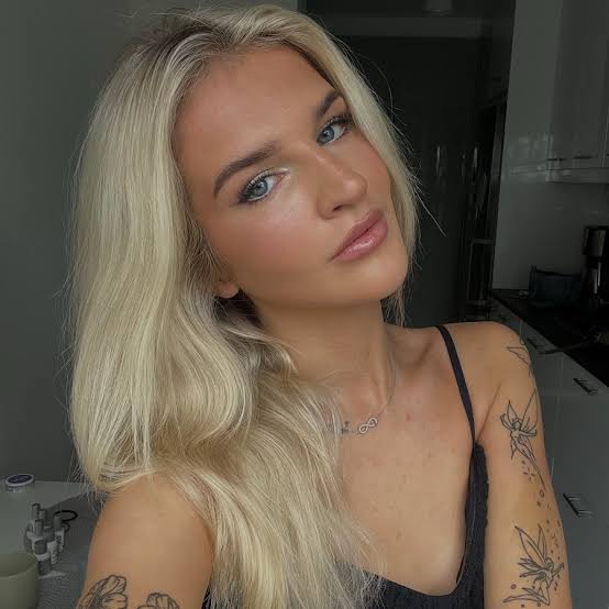 Mirabell Lundgren Biography: Age, Boyfriend, Net Worth, Height, Parents, Siblings, Career, Movies Mirabell Lundgren Biography: Age, Boyfriend, Net Worth, Height, Parents, Siblings, Career, Movies