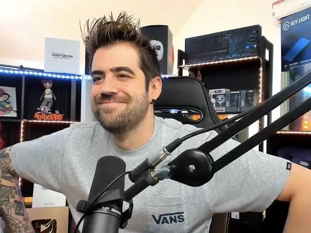 Raúl Álvarez Genes Biography: Age, Girlfriend, Net Worth, Height, Streaming, YouTube, Career