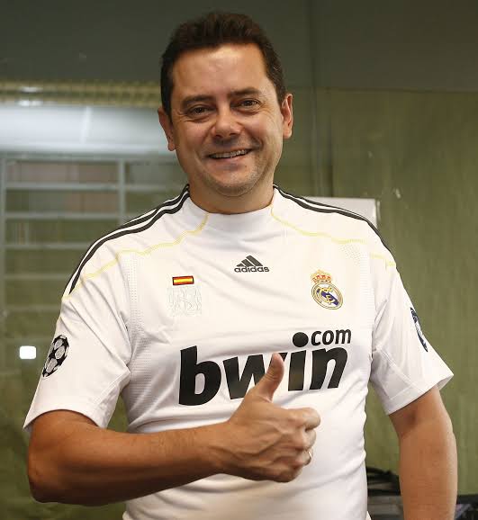 Tomás Roncero Biography: Age, Wife, Net Worth, Height, Books, Real Madrid, Career Tomás Roncero Biography: Age, Wife, Net Worth, Height, Books, Real Madrid, Career