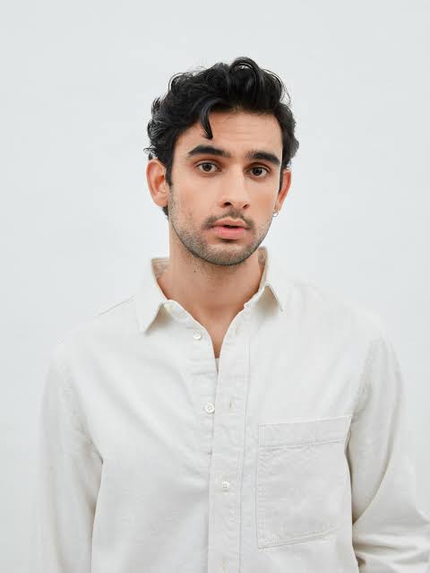 Zain Iqbal Biography: Age, Height, Girlfriend, Net Worth, Movies & TV Shows, Parents Zain Iqbal Biography: Age, Height, Girlfriend, Net Worth, Movies & TV Shows, Parents