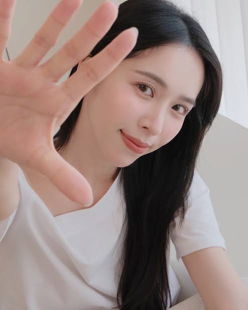 Sena Xxzyxxzy Biography: Husband, Age, Child, Height, Net Worth, Instagram, Career Sena Xxzyxxzy Biography: Husband, Age, Child, Height, Net Worth, Instagram, Career