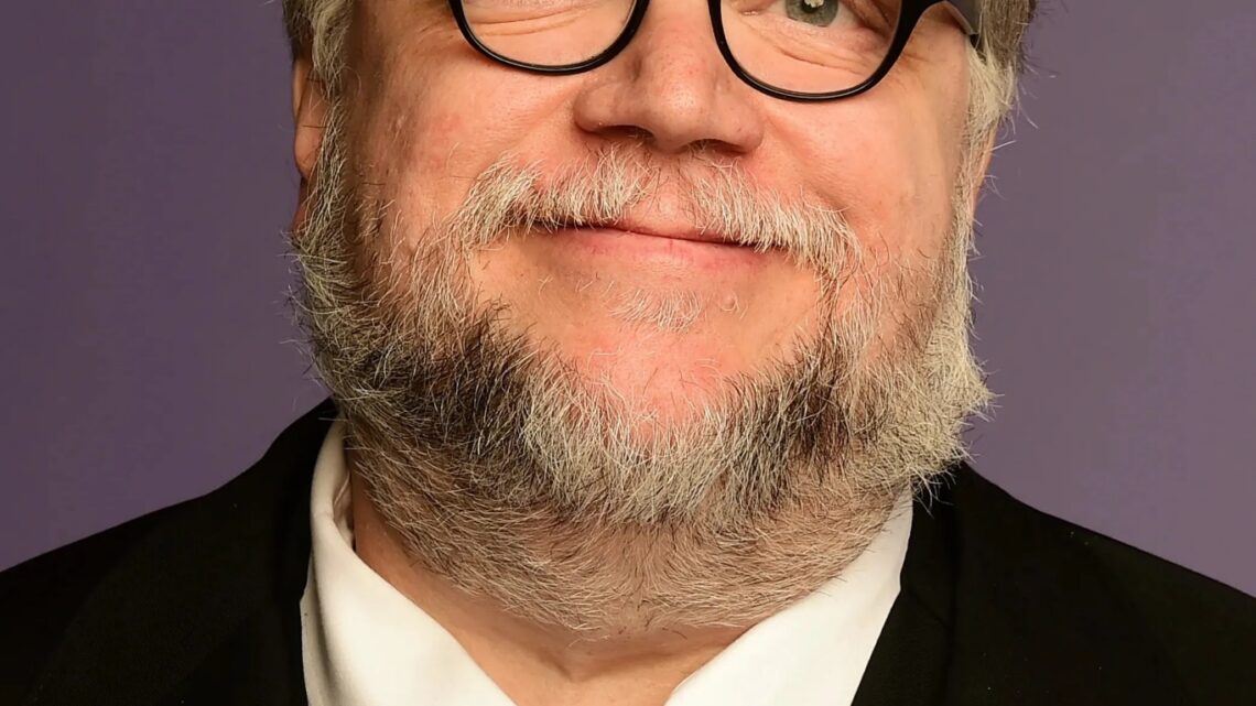 Guillermo Del Toro Biography: Wife, Age, Movies, Net Worth, Height, Awards, Children, Films Guillermo Del Toro Biography: Wife, Age, Movies, Net Worth, Height, Awards, Children, Films