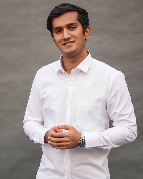 Krish Mahadik Biography: Age, Girlfriend, Height, Net Worth, Career, YouTube, Championships Krish Mahadik Biography: Age, Girlfriend, Height, Net Worth, Career, YouTube, Championships