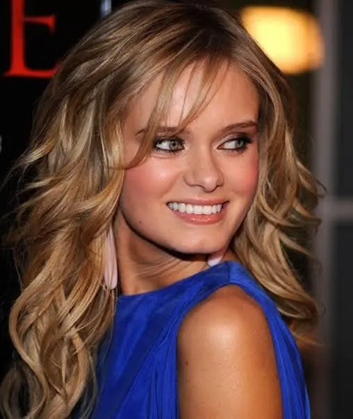 Sara Paxton Biography: Husband, Age, Net Worth, Movies, TV Shows, Parents, Height, Albums