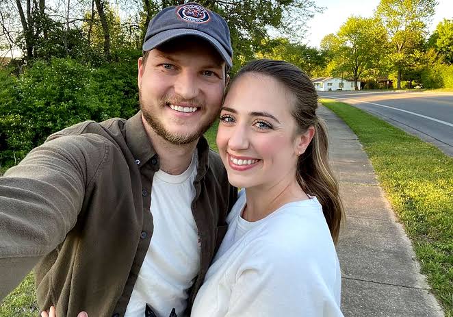 Jase Robertson’s Son, Reed Robertson Biography: Age, Wife, Children, Net Worth, Music, Career Jase Robertson’s Son, Reed Robertson Biography: Age, Wife, Children, Net Worth, Music, Career