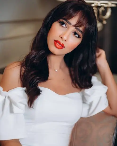 Rana Samaha Biography: Husband, Age, Net Worth, Songs, Albums, Movies, Height