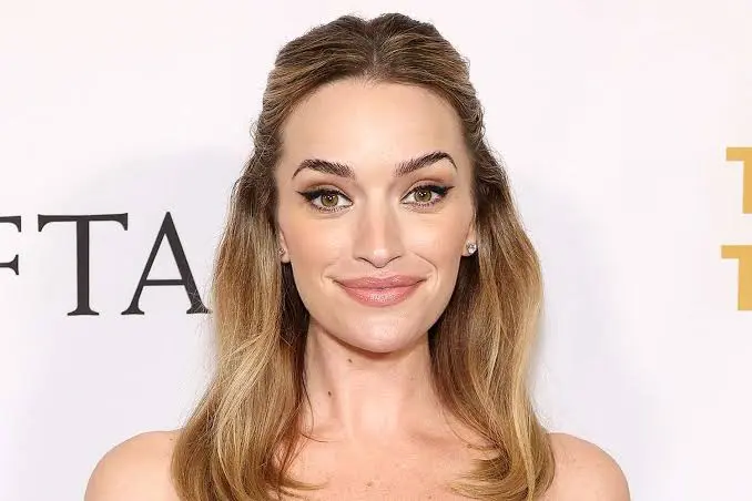 Brianne Howey Biography: Husband, Age, Children, Net Worth, Height, Movies, TV Shows