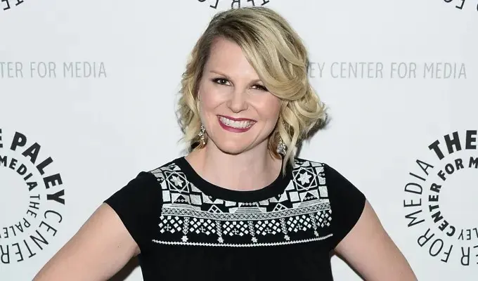 Jennifer Robertson Biography: Age, Partner, Children, Net Worth, Height, Movies, TV Shows