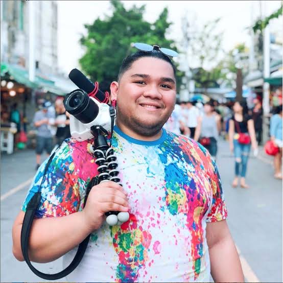 Lloyd Cafe Cadena Biography: Age, Death, Net Worth, Height, Parents, YouTube, Books, Legacy Lloyd Cafe Cadena Biography: Age, Death, Net Worth, Height, Parents, YouTube, Books, Legacy