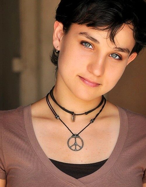 Bex Taylor-Klaus Biography: Spouse, Age, Height, Net Worth, Movies, TV Shows, Career Bex Taylor-Klaus Biography: Spouse, Age, Height, Net Worth, Movies, TV Shows, Career