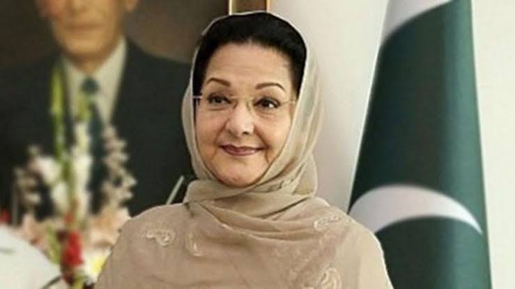 Kulsoom Nawaz Biography: Husband, Age, Death, Political Career, Children, Net Worth Kulsoom Nawaz Biography: Husband, Age, Death, Political Career, Children, Net Worth