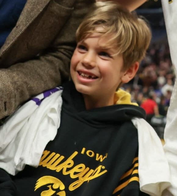 Dimitri Portwood Kutcher Bio – Meet Mila Kunis & Ashton Kutcher’s Son: Siblings, Parents, Height, Ethnicity, Age, Net Worth Dimitri Portwood Kutcher Bio – Meet Mila Kunis & Ashton Kutcher’s Son: Siblings, Parents, Height, Ethnicity, Age, Net Worth