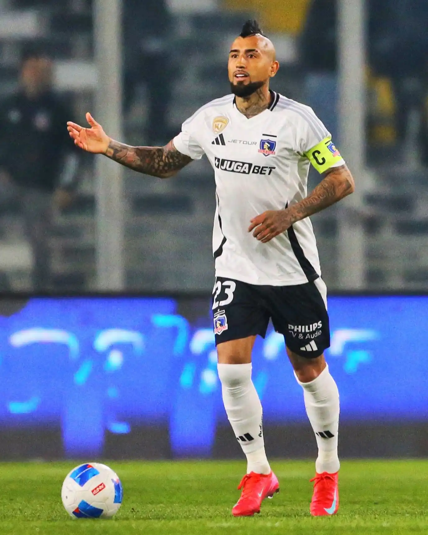 Arturo Vidal Bio: Stats, Age, Wife, Children, Net Worth, Salary, Girlfriend, Brother, Parents, Height
