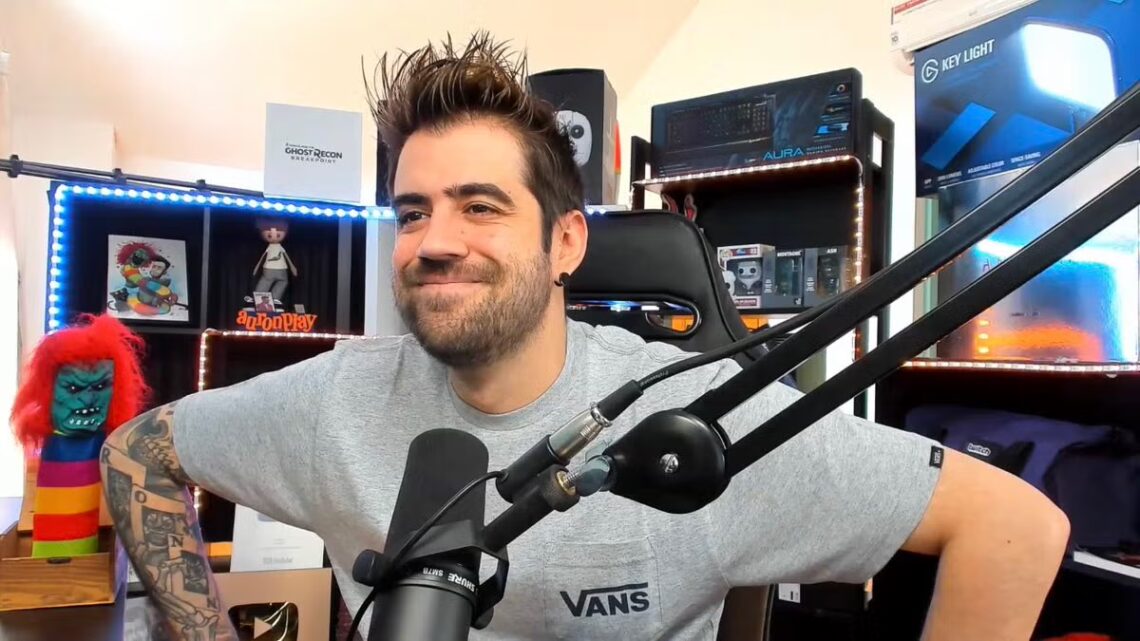 AuronPlay Biography: Age, Girlfriend, Net Worth, Height, Streaming, YouTube, Career