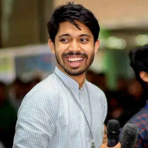 Ayman Sadiq Biography: YouTube, Nationality, Age, Net Worth, Spouse, Height, Awards