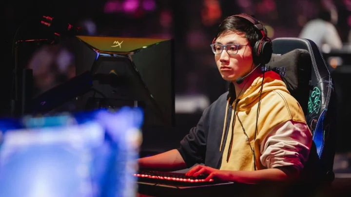BoxBox Biography: Age, Girlfriend, Net Worth, Height, Streaming, Gaming, Career