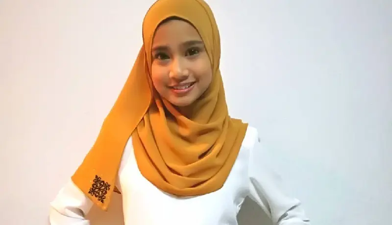 Erissa Puteri Biography: Age, Net Worth, Height, Parents, Songs, Instagram