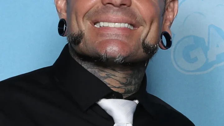 Jeff Hardy Biography: Wife, Age, Kids, Net Worth, Height, Music Albums, Career, Instagram