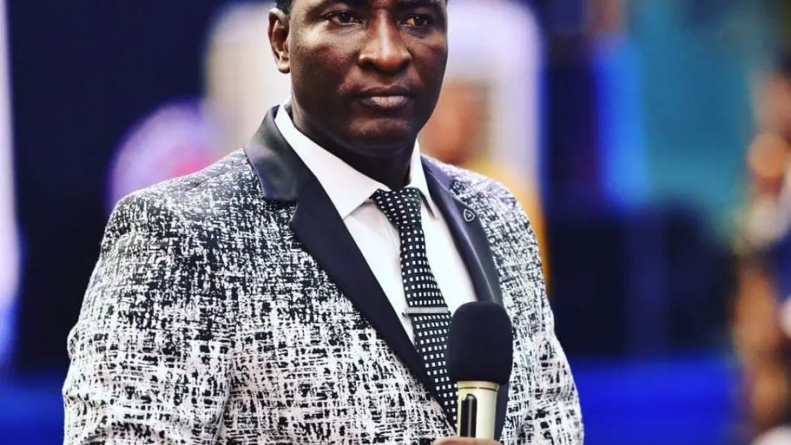 Jeremiah Omoto Fufeyin Bio: Wife, Net Worth, Education, Age, Children, Songs, Church, Website, Live