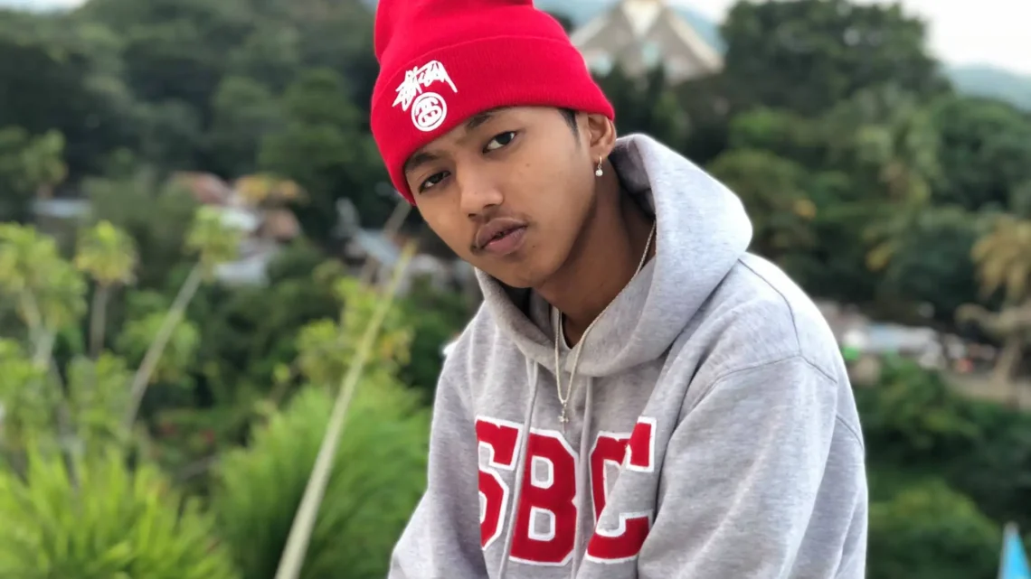 Flow G Bio: Girlfriend, Age, Net Worth, Songs, Albums, Height, Parents, Ex Battalion