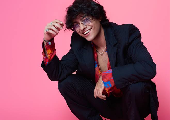 Mishaal Tamer Biography: Songs, Ethnicity, Age, Wikipedia, Wife, Net Worth, Height, Parents
