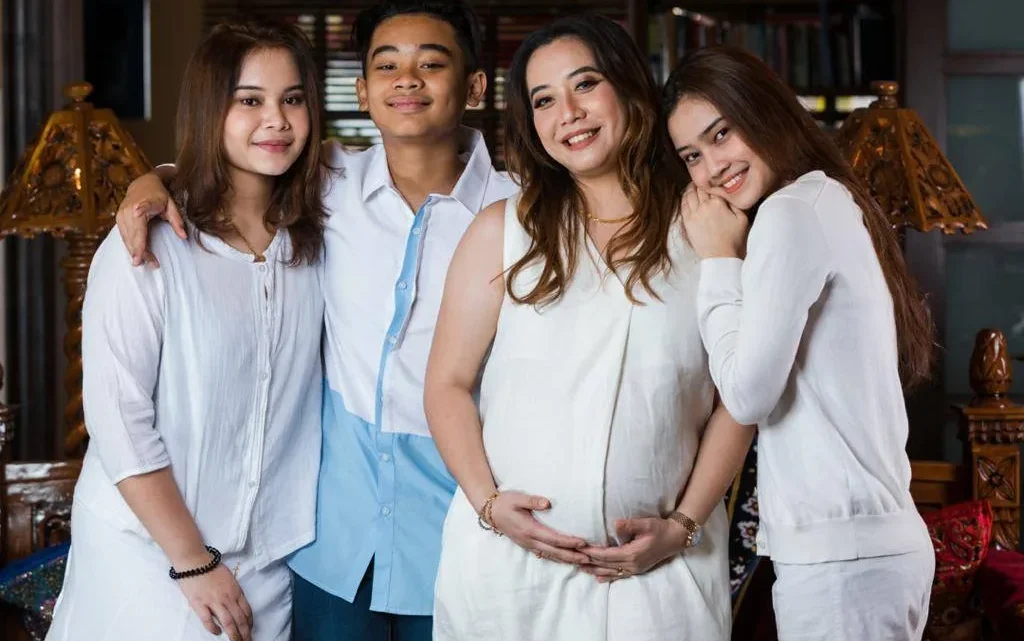Awie’s Wife, Sharifah Ladyana Syed Shamsuddin Biography: Age, Husband, Career, Education, Net Worth, Background, Children