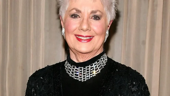 Shirley Jones Biography: Height, Ethnicity, Age, Net Worth, Siblings, Parents, Awards, Books, Films, Songs, Children, Husband