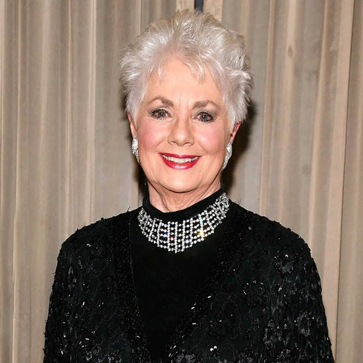Shirley Jones Biography: Height, Ethnicity, Age, Net Worth, Siblings