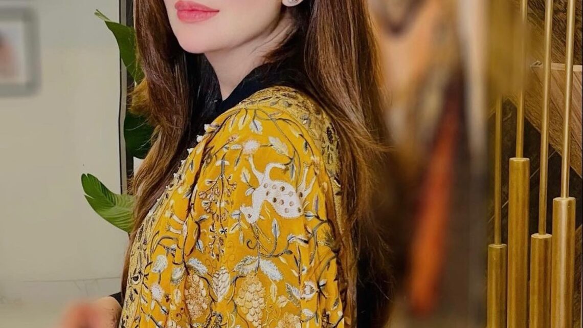 Aisha Uqbah Malik Biography: Age, Parents, Siblings, Movies, Kids, Husband, Net Worth, Height, Ethnicity Aisha Uqbah Malik Biography: Age, Parents, Siblings, Movies, Kids, Husband, Net Worth, Height, Ethnicity