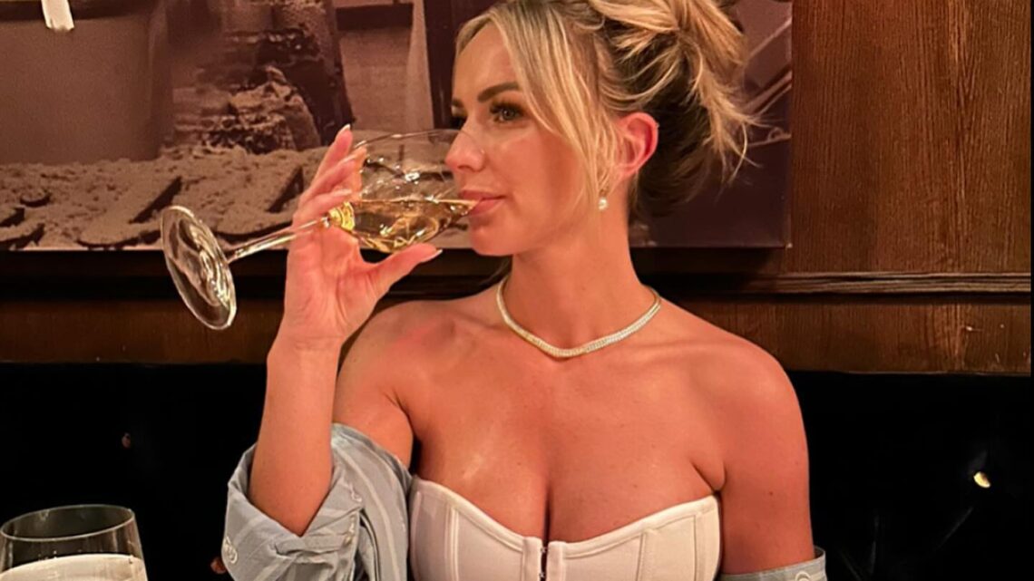 Barry Keoghan’s Partner Alyson Sandro Biography: Parents, Height, Ethnicity, Age, Net Worth, Siblings, Child Barry Keoghan’s Partner Alyson Sandro Biography: Parents, Height, Ethnicity, Age, Net Worth, Siblings, Child