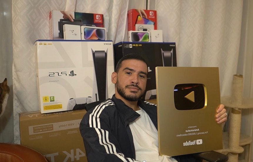 AmineMaTue Biography: Team, Lover, Country, YouTube, Height, Ethnicity, Age, Net Worth, Siblings, Parents AmineMaTue Biography: Team, Lover, Country, YouTube, Height, Ethnicity, Age, Net Worth, Siblings, Parents