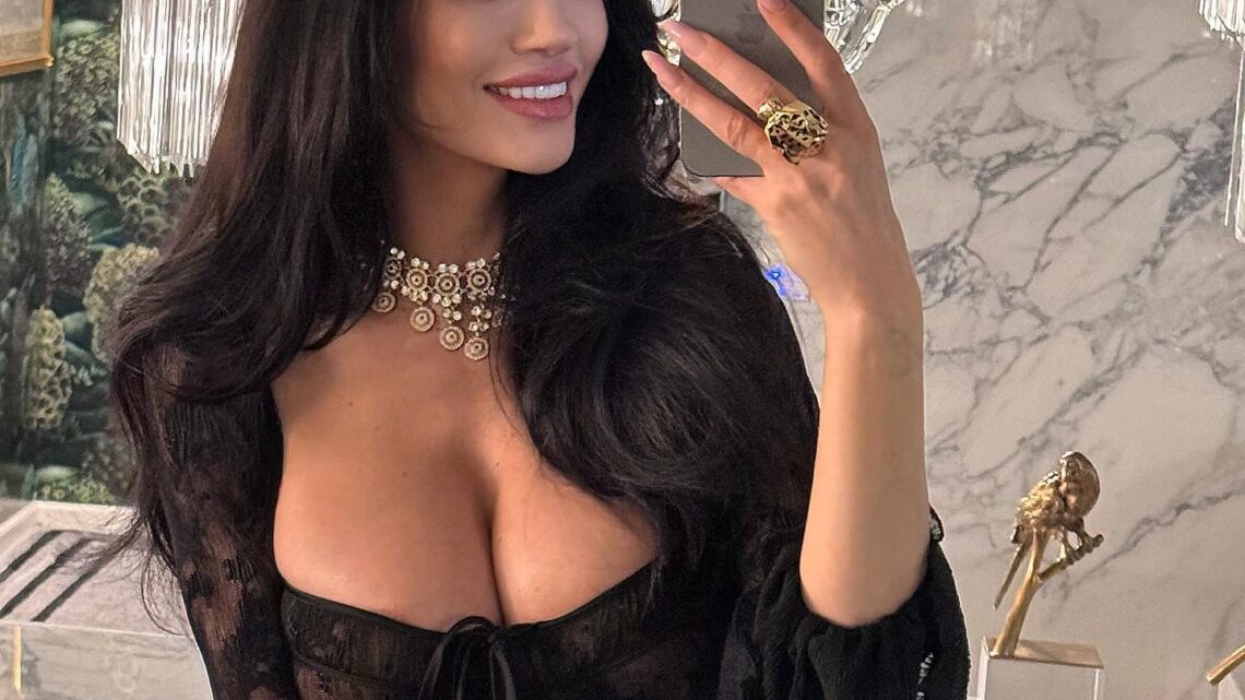 Andreea Sasu Biography: Height, Ethnicity, Age, Net Worth, Siblings, Parents, Child, Baby-Daddy, Phone Number Andreea Sasu Biography: Height, Ethnicity, Age, Net Worth, Siblings, Parents, Child, Baby-Daddy, Phone Number